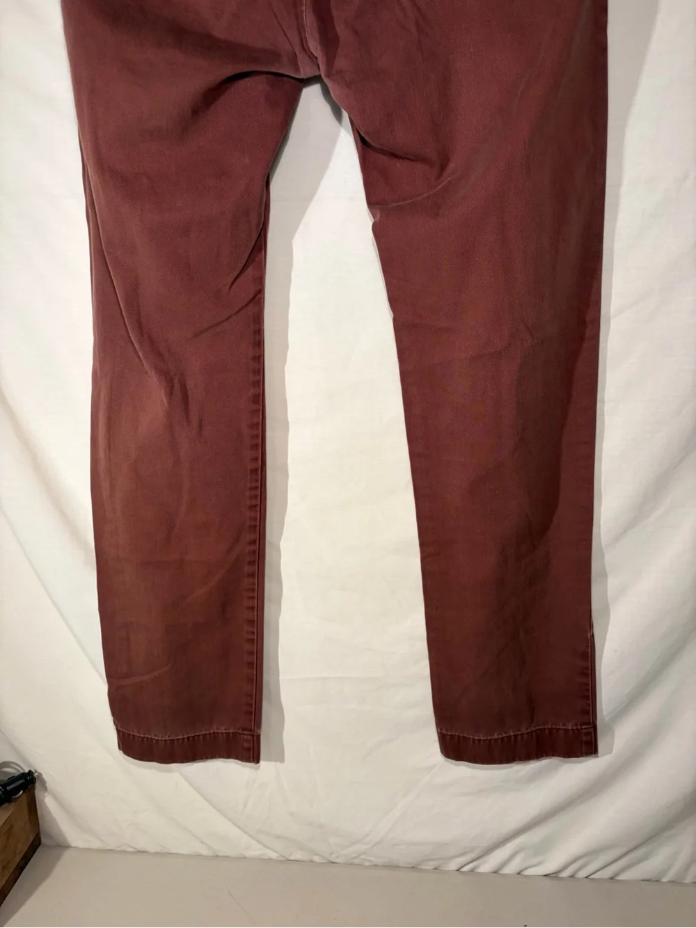 J. Crew Men's Chinos rust brown size 32/32 well worn
